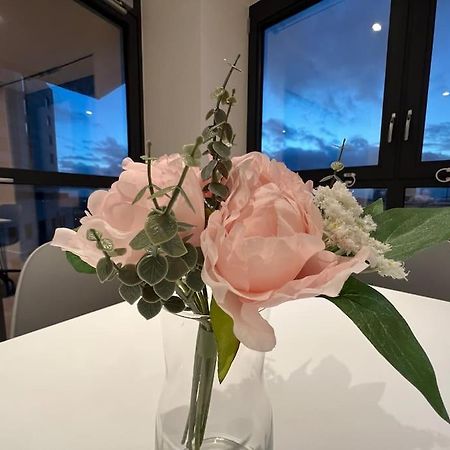 2 Bed Penthouse Style Apartment ลอนดอน ภายนอก รูปภาพ